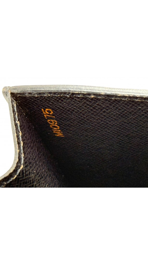 Louis Vuitton Epi Leather Flap Bag i Sort