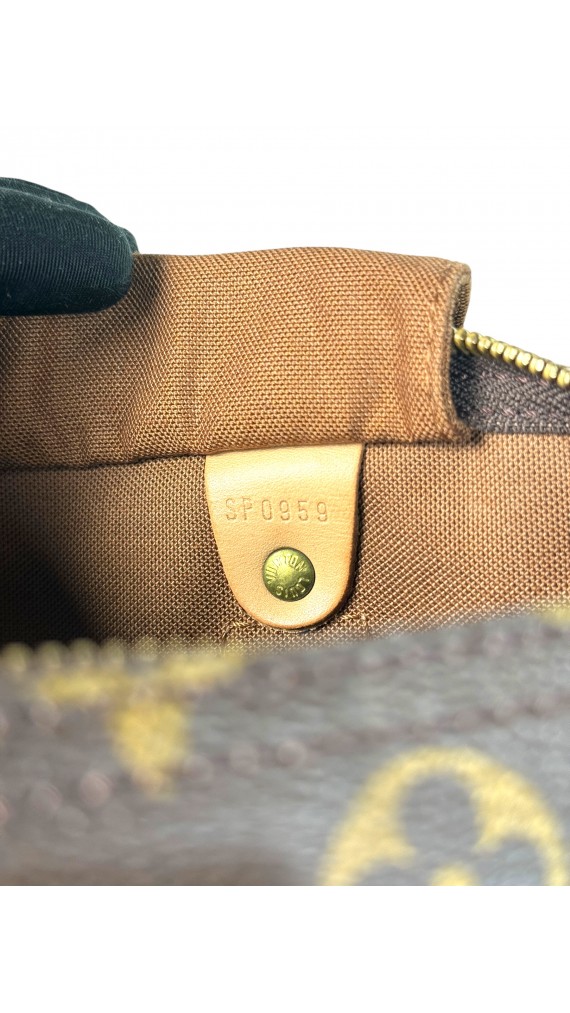 Louis Vuitton Speedy 30 Handbag