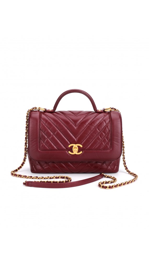 Vintage Chanel Chevron Burgunder Shoulder bag