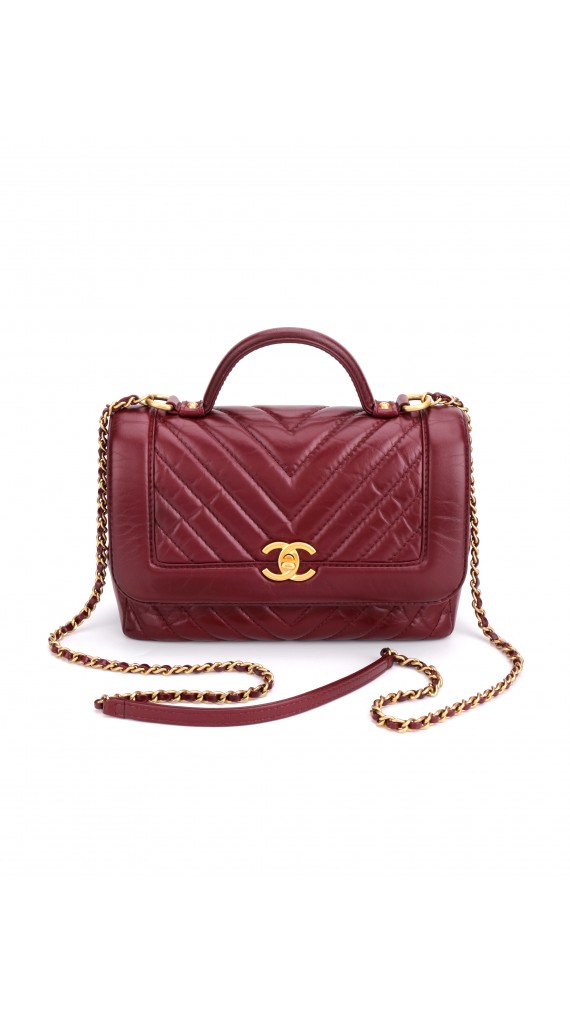 Vintage Chanel Chevron Burgunder Shoulder bag