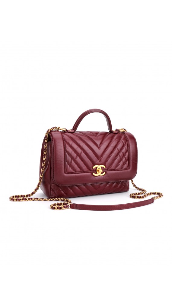 Vintage Chanel Chevron Burgunder Shoulder bag