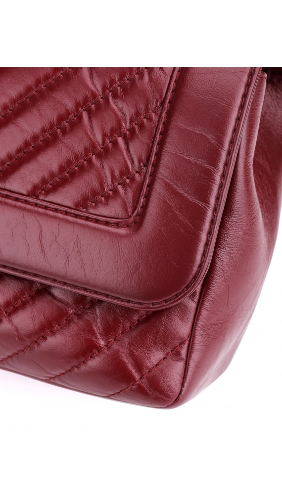 Vintage Chanel Chevron Burgunder Shoulder bag