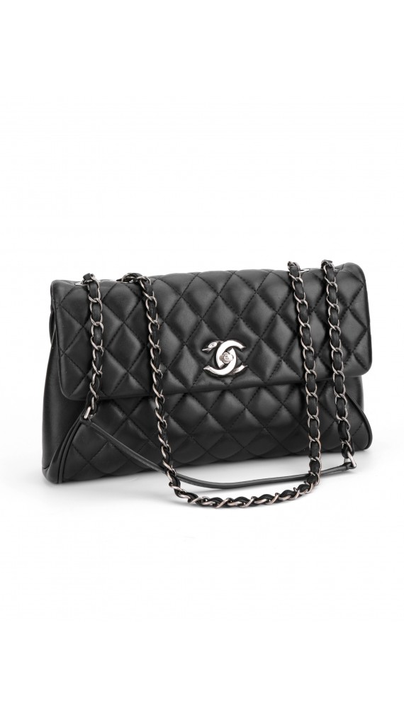Chanel Classic Flap Bag Size Medium SHW