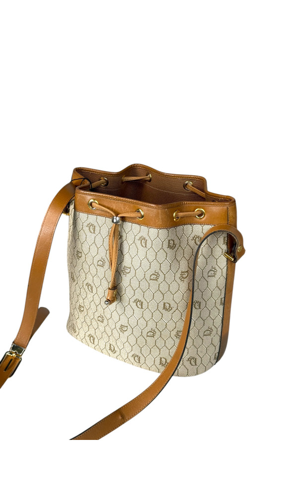 Vintage Dior Honeycumb Bucket Bag m. Clutch