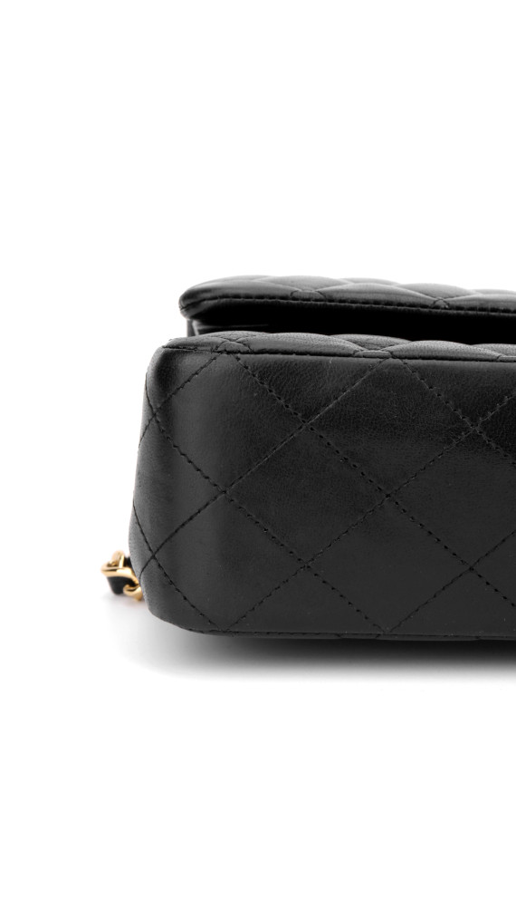 Chanel Classic Double Flap Bag Size Medium