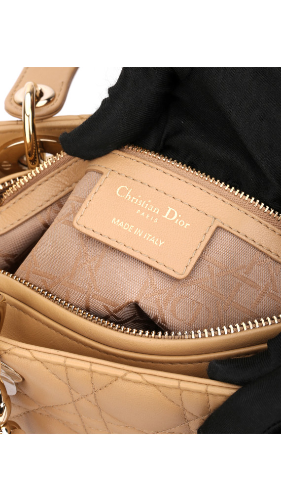 Lady Dior Medium Beige m. GHW