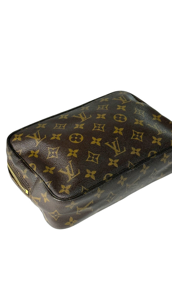 Louis Vuitton Trousse Toilette monogram