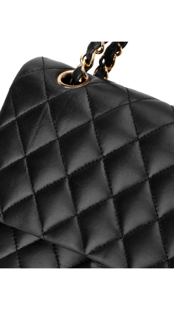 Chanel Classic Double Flap Bag Size Medium