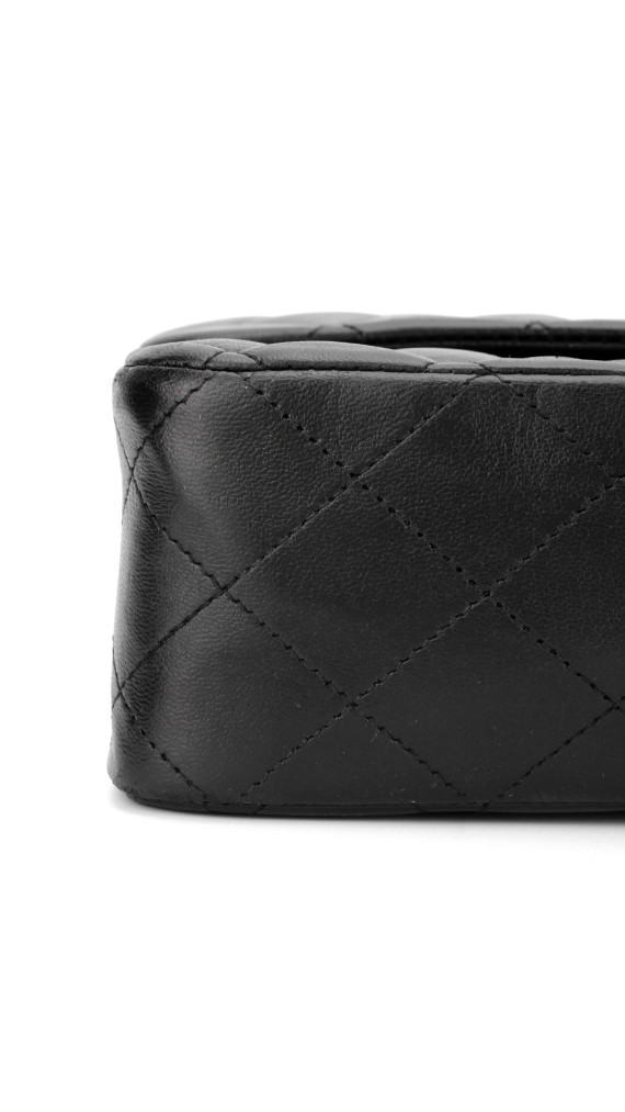 Chanel Classic Double Flap Medium SHW
