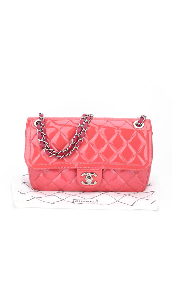 Chanel Classic Flap Bag Medium i Patent Leather