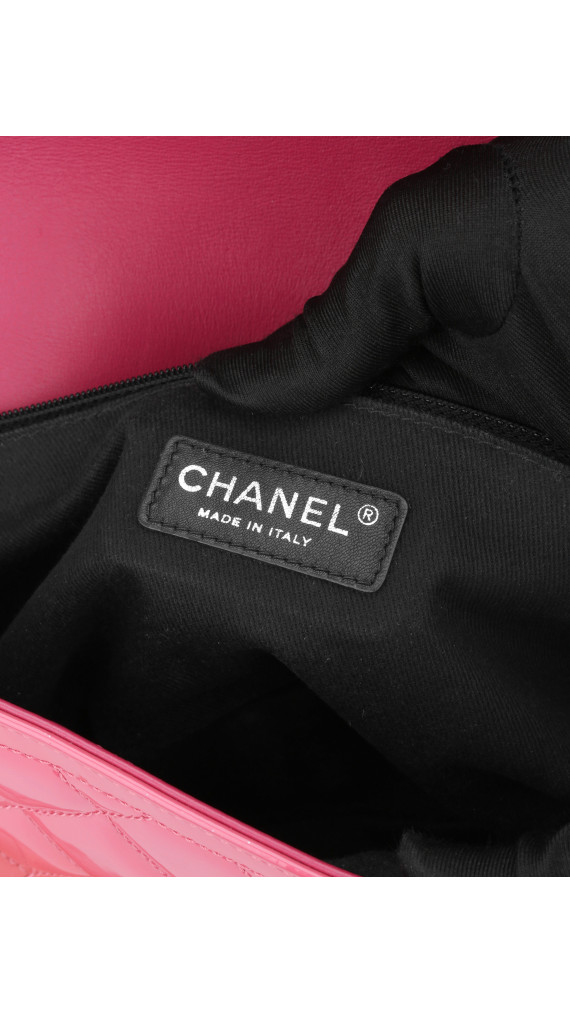 Chanel Classic Flap Bag Medium i Patent Leather