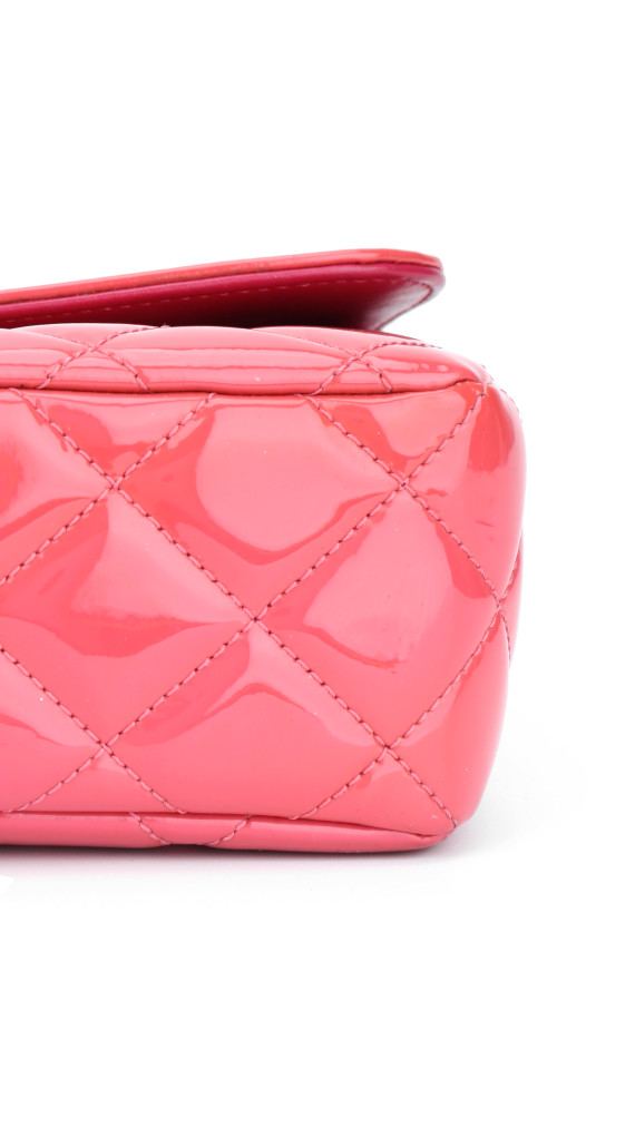 Chanel Classic Flap Bag Medium i Patent Leather