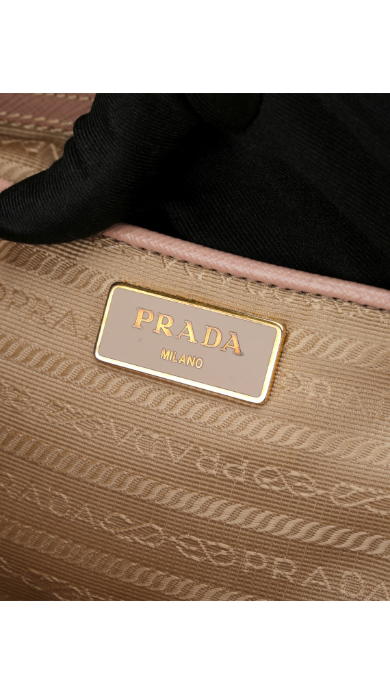 Prada Saffiano Bag Size Medium