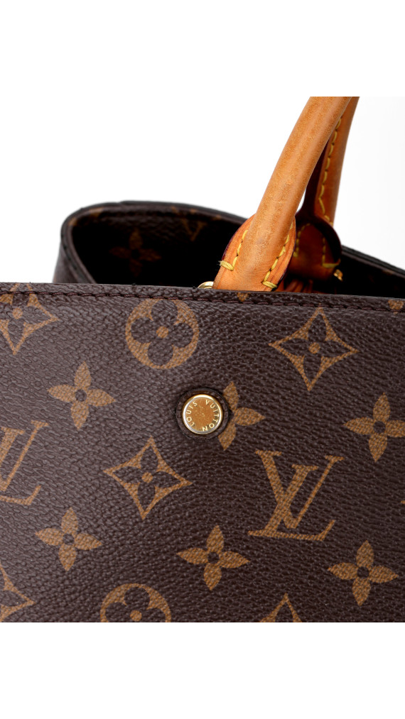 Louis Vuitton Montaigne GM Shoulder Bag