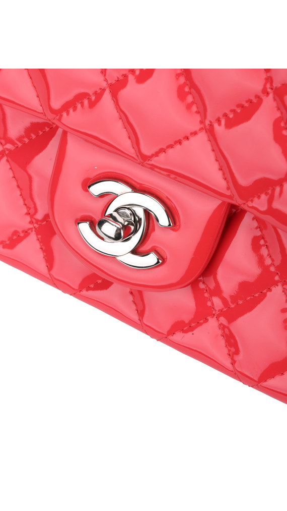 Chanel Classic Flap Size Mini Shoulder Bag