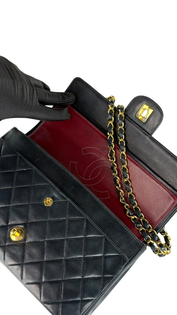 Chanel Classic Double Flap Bag Medium