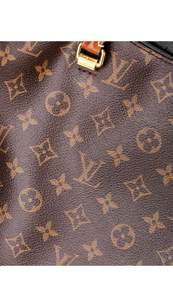 Louis Vuitton Pallas Shoulder Bag