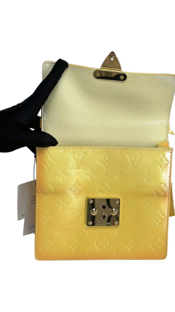 Louis Vuitton Monogram Vernis i patent-skinn