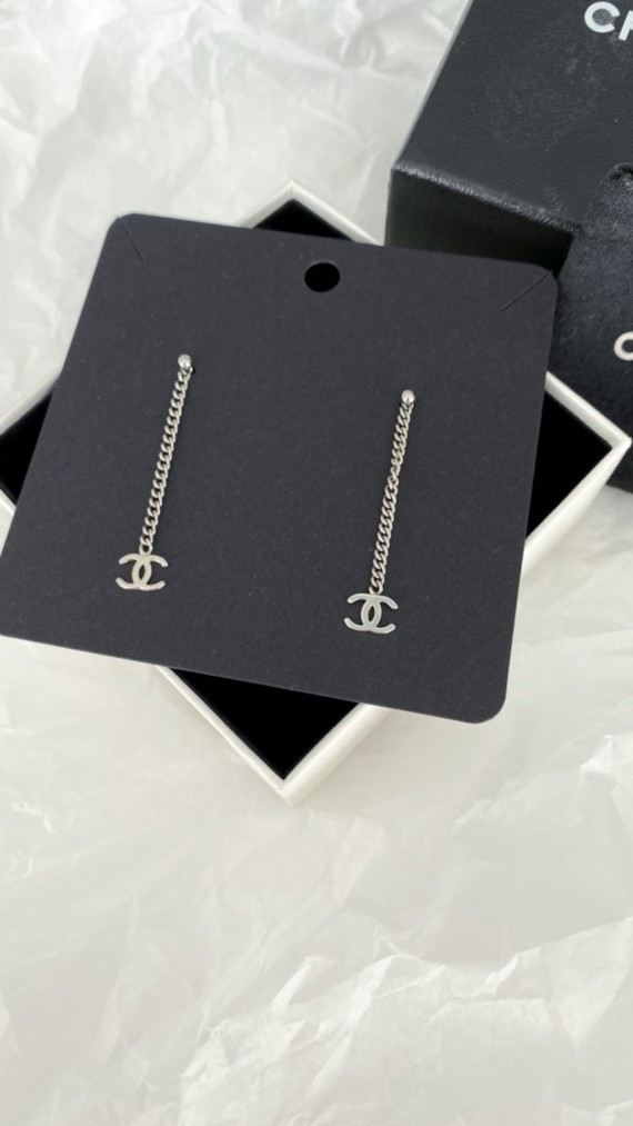 Chanel øredobber