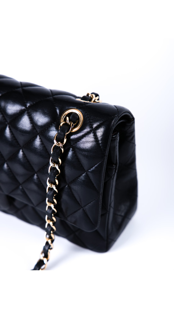 Chanel Classic Double Flap Bag i Size Medium Sort Lammeskinn