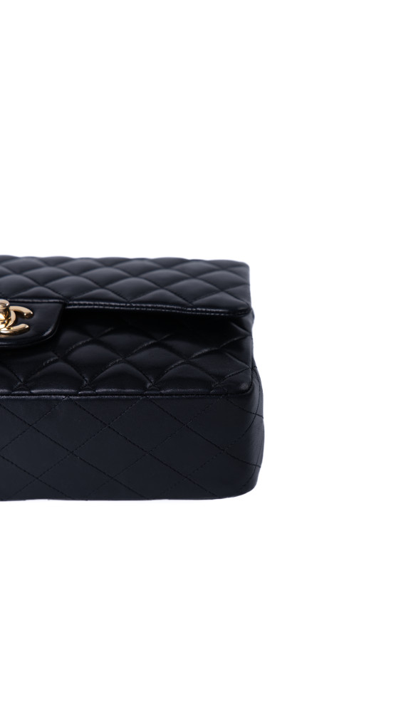 Chanel Classic Double Flap Bag i Size Medium Sort Lammeskinn