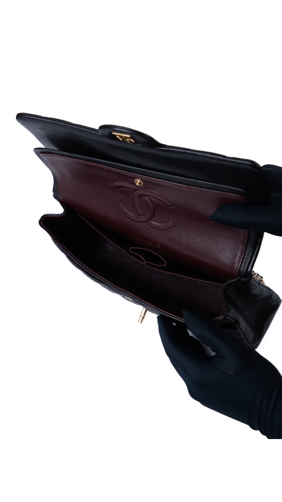 Chanel Classic Double Flap Bag i Size Medium Sort Lammeskinn