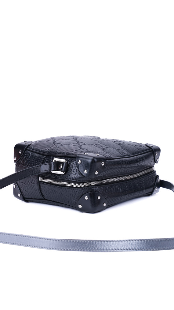 Gucci GG Supreme Camera Box Bag