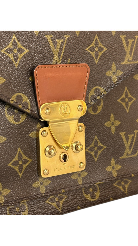 Louis Vuitton Monceau Shoulder Bag
