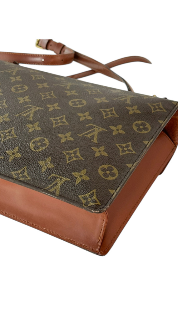Louis Vuitton Monceau Shoulder Bag