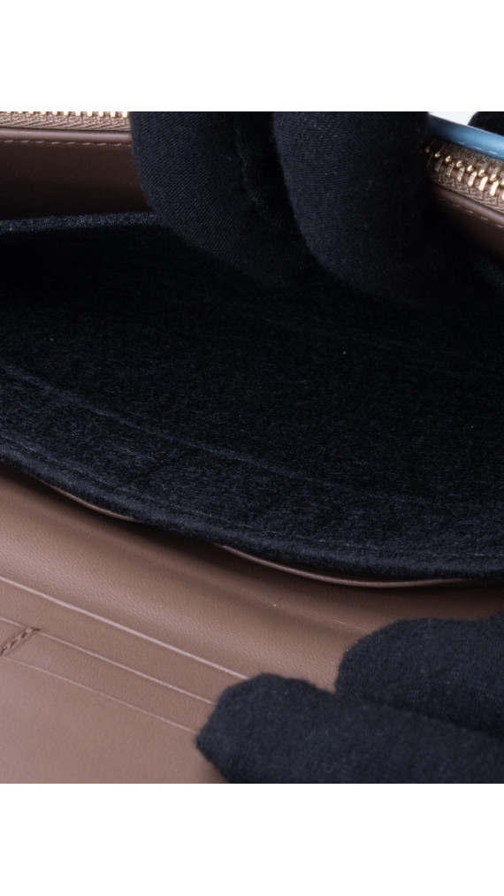 Loewe Lommebok i full sett