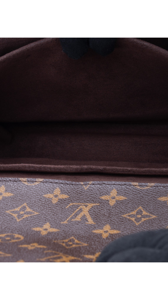 Louis Vuitton Métis Monogram Shoulder Bag