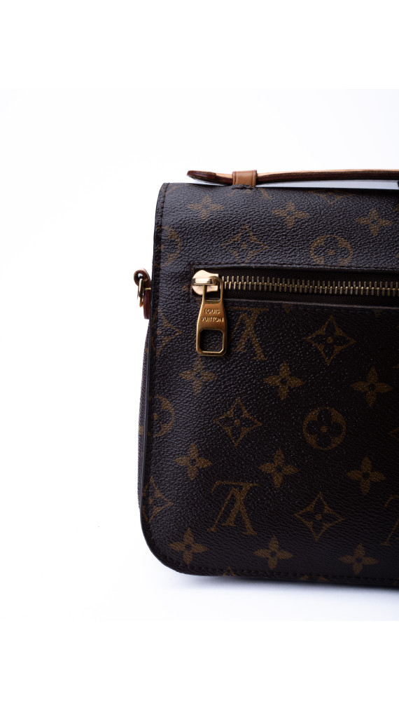 Louis Vuitton Métis Monogram Shoulder Bag