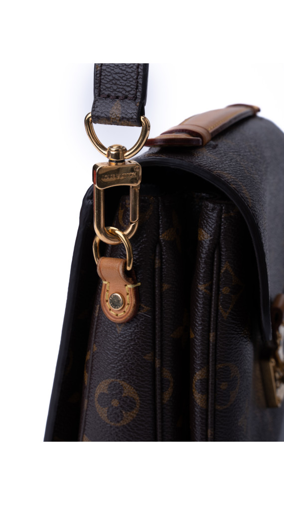 Louis Vuitton Métis Monogram Shoulder Bag