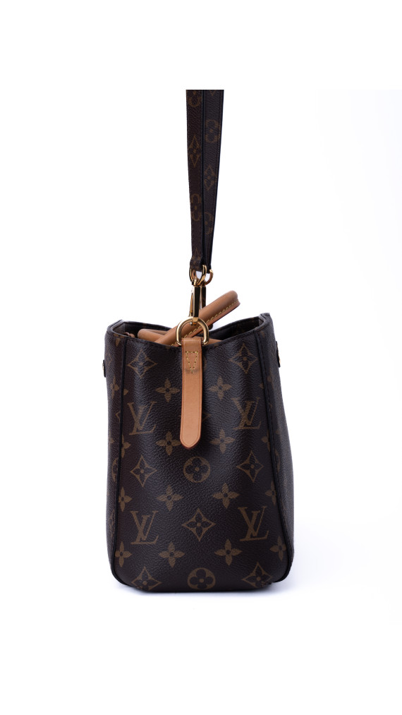 Louis Vuitton Montaigne BB Shoulder Bag
