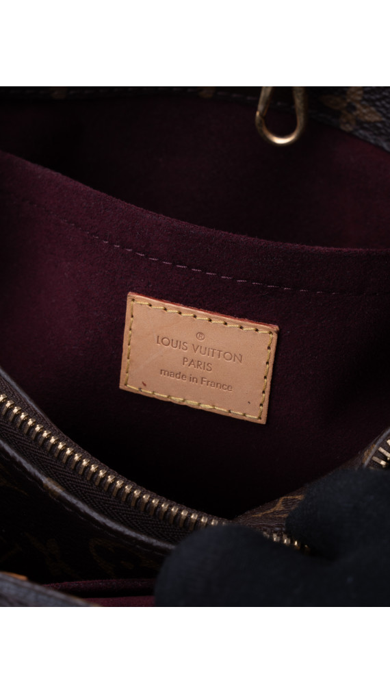 Louis Vuitton Montaigne BB Shoulder Bag
