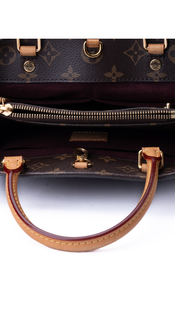 Louis Vuitton Montaigne BB Shoulder Bag
