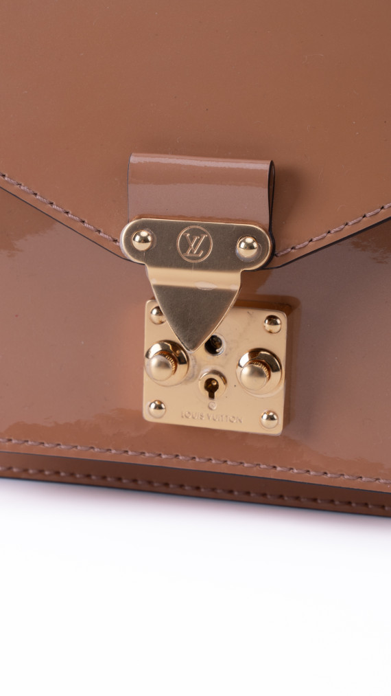 Louis Vuitton Monceau Shoulder Bag i Patent Leather