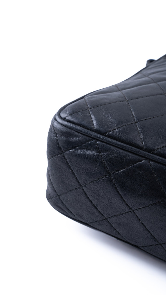 Vintage Chanel skulderveske i lammeskinn