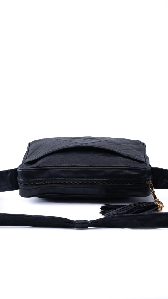 Vintage Chanel skulderveske i lammeskinn