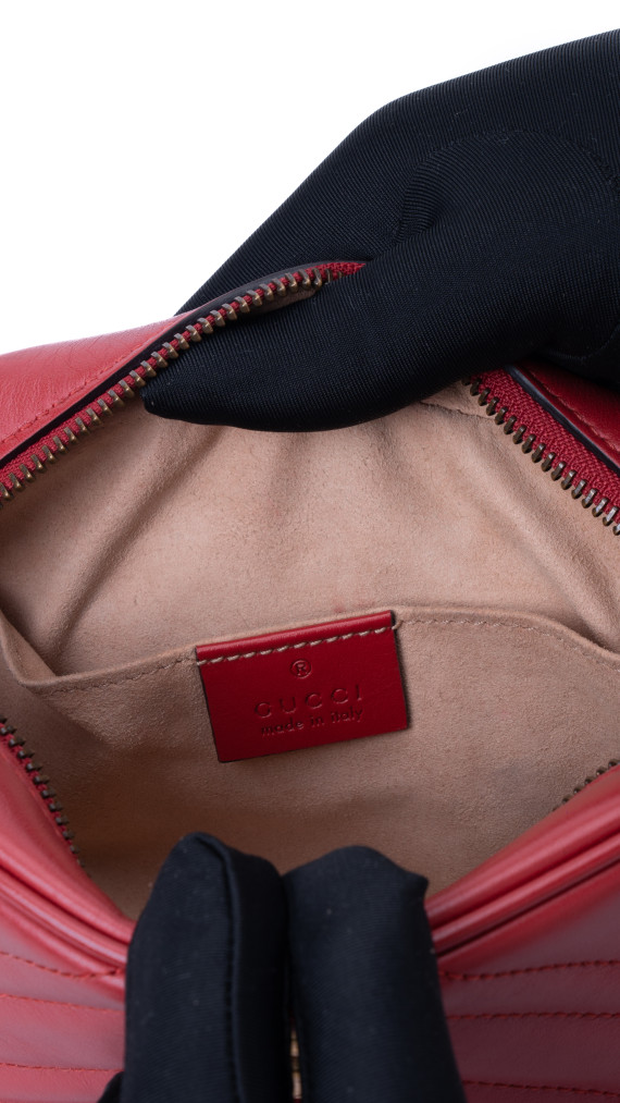 Gucci GG Marmont kamera-veske