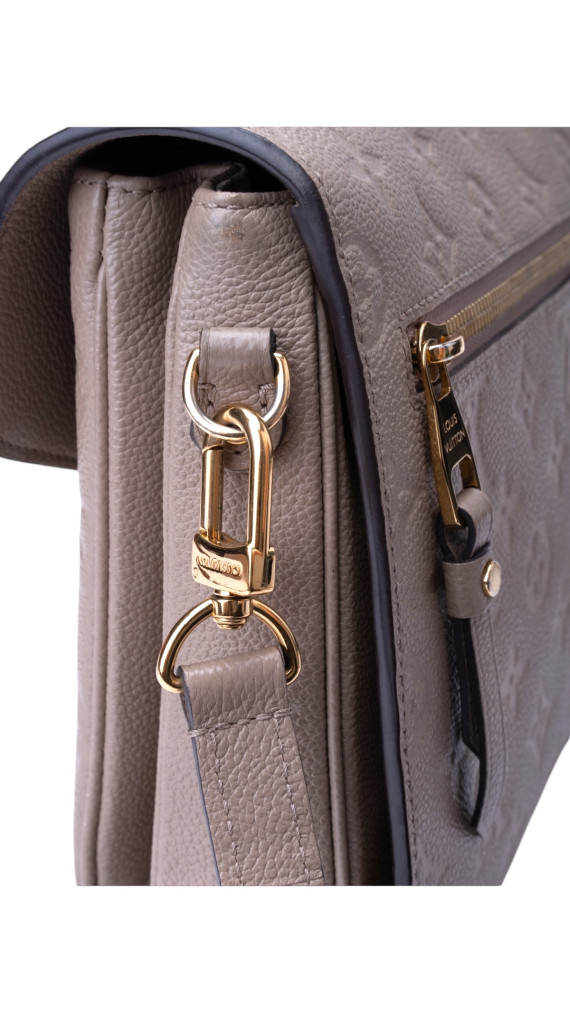 Louis Vuitton Métis Monogram Shoulder Bag