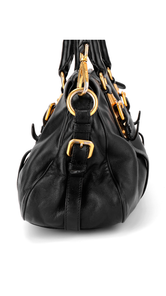 Prada Vitello Daino Gaufre Leather Shoulder Bag i Sort