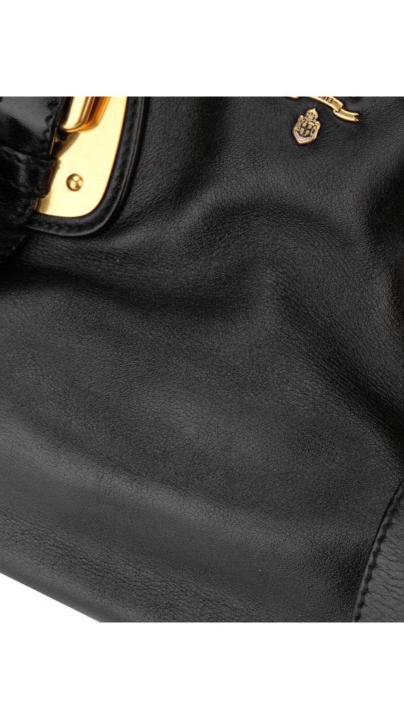 Prada Vitello Daino Gaufre Leather Shoulder Bag i Sort