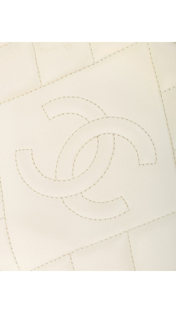 Chanel Quilted Camera Bag i Hvit Skinn