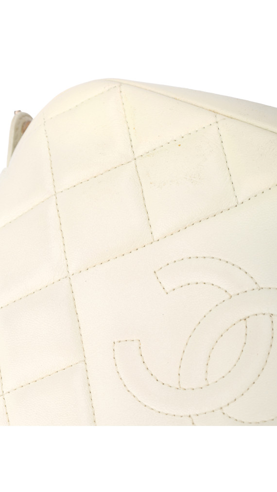 Chanel Quilted Camera Bag i Hvit Skinn