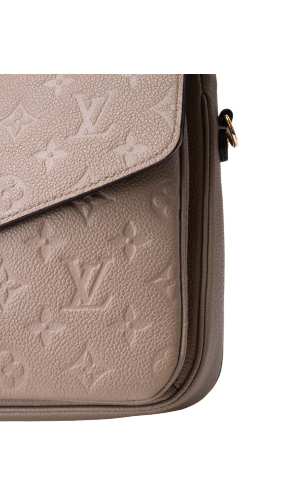 Louis Vuitton Métis Monogram Shoulder Bag