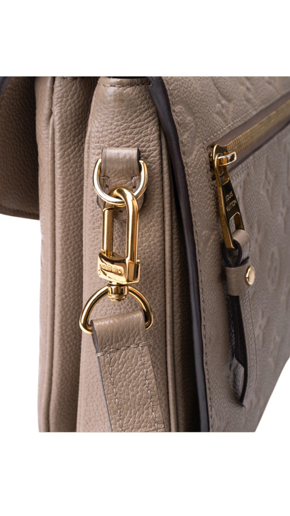 Louis Vuitton Métis Monogram Shoulder Bag