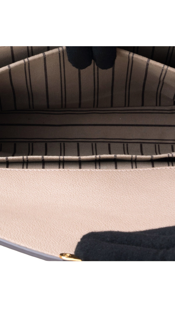 Louis Vuitton Métis Monogram Shoulder Bag