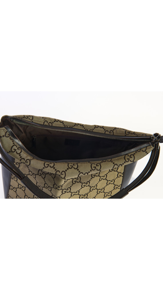 Gucci GG Monogram Hobo Bag med Skinnpaneler