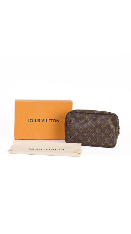 Louis Vuitton Trousse Toilette monogram 23